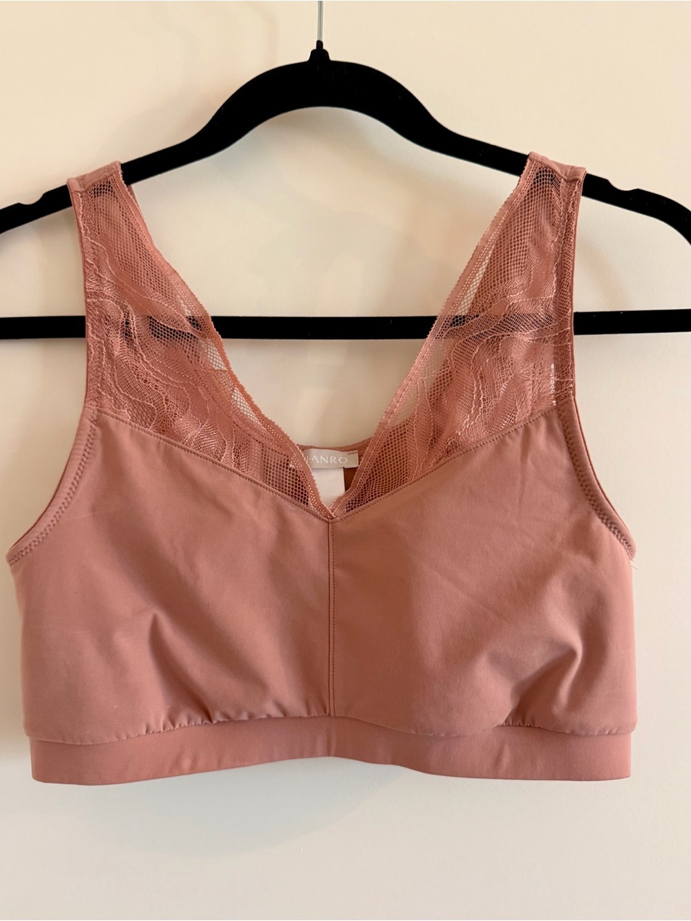 Hanro Blanca Crop Lace-Trim Bralette in Rose Gold